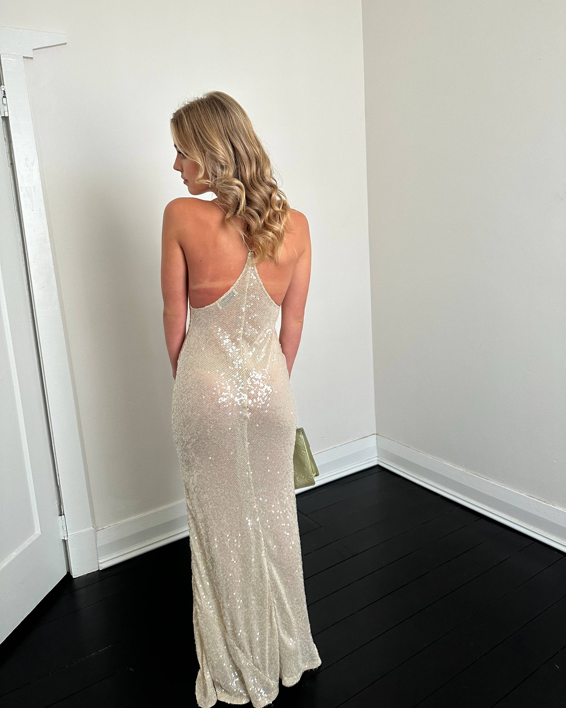 glitter dress perth Our model @teya.louise_ killing it in our stephanie silver glitter sequin gown , ., ., Turn heads and own the night with a gown from KKW Perth Dress Hire. With over 650 stunning designs in sizes